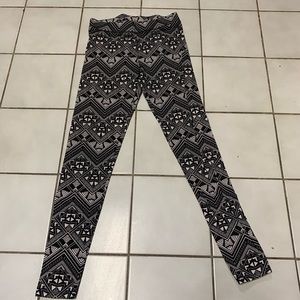 PINK black and white leggings